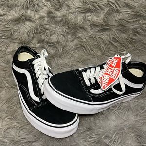 Unworn low top Vans